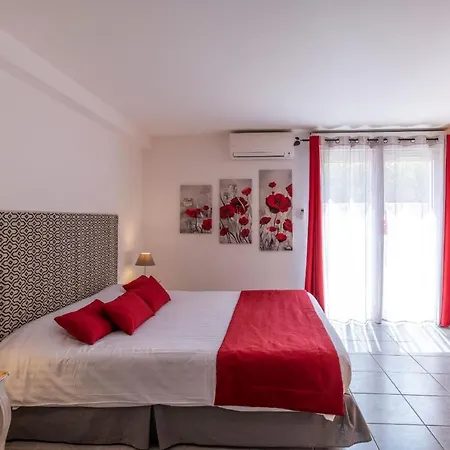 Les Bastides Paul Hotell 3*
